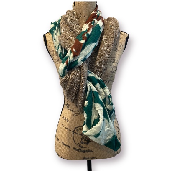 HANG N HOLD Infinity Scarf Wool Blend Mixed Media Boho - Picture 1 of 6